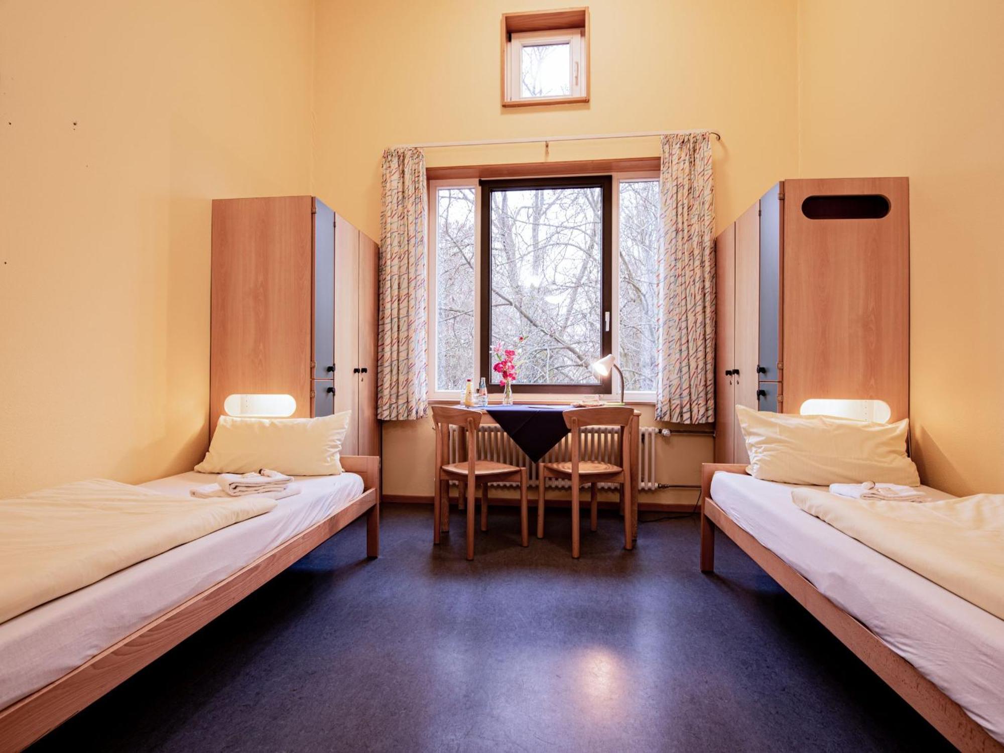 Jugendherberge Bad Homburg บาดฮอมบูร์ก ฟอร์ แดร์เฮอเฮอ ภายนอก รูปภาพ