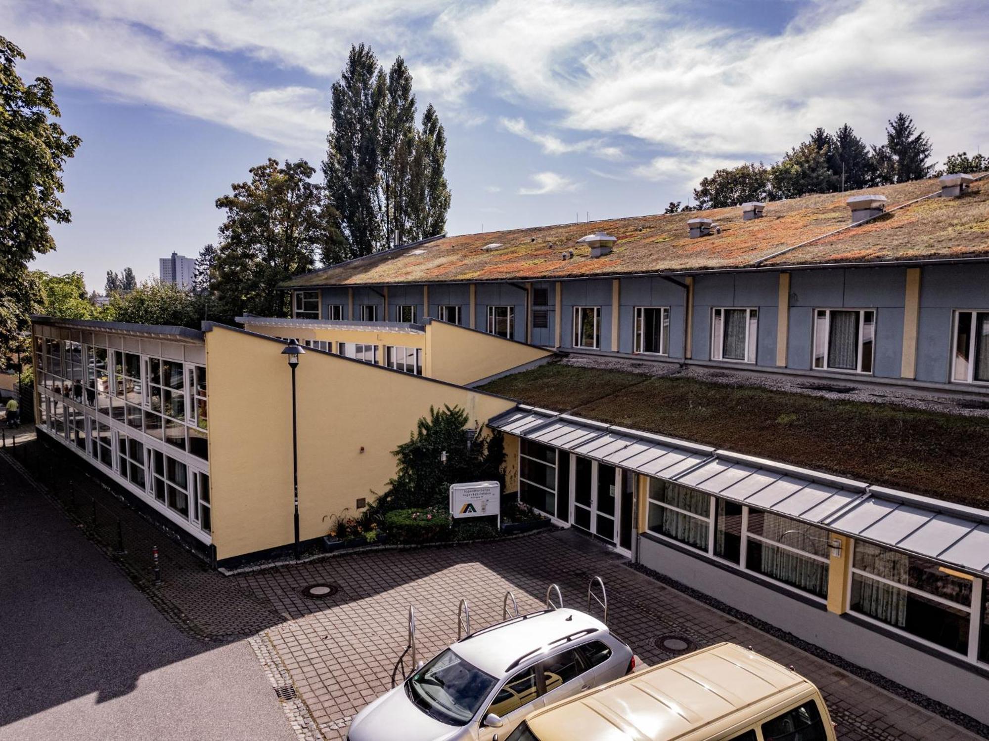 Jugendherberge Bad Homburg บาดฮอมบูร์ก ฟอร์ แดร์เฮอเฮอ ภายนอก รูปภาพ